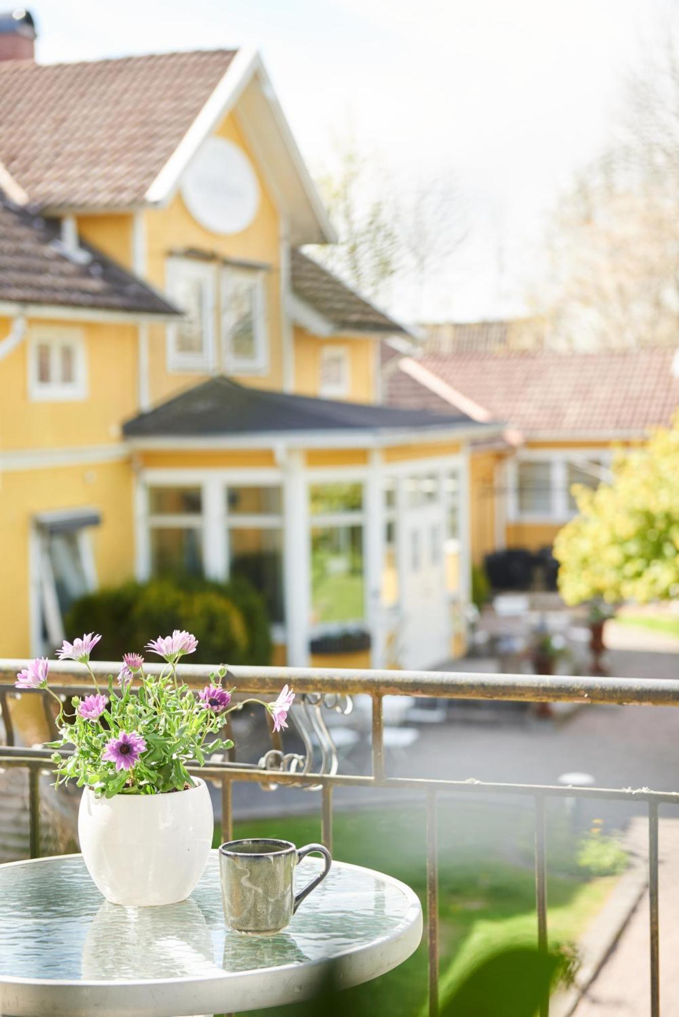 Hotell Bjoerkhaga Mullsjo Exterior photo